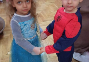 Ala jako Elza i Spiderman Wojtuś