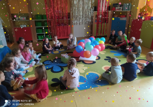 Dzieci z grupy Biedronek świętują Dzień Przedszkolaka