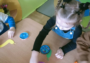 Robimy ślimaki z ciastoliny